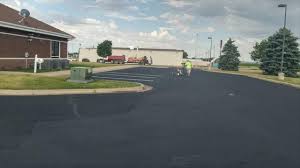 Best Asphalt Driveway Installation in Sauk Vlage, IL